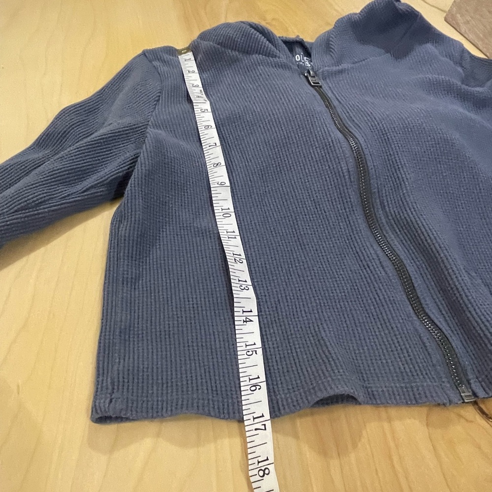 Hollister must-have collection short hoodie medium - Picture 3 of 5